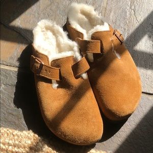 Birkenstock Boston with shearling. So comfy